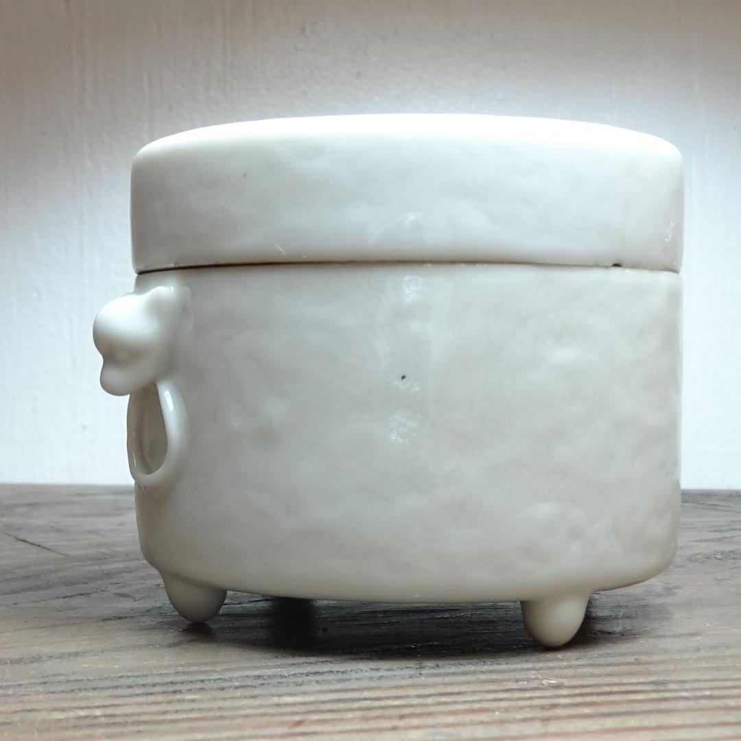 シ*マ様 香合　蓋に欠け有ります　永楽年製　龍模様　香炉　壺　オブジェ　唐物
