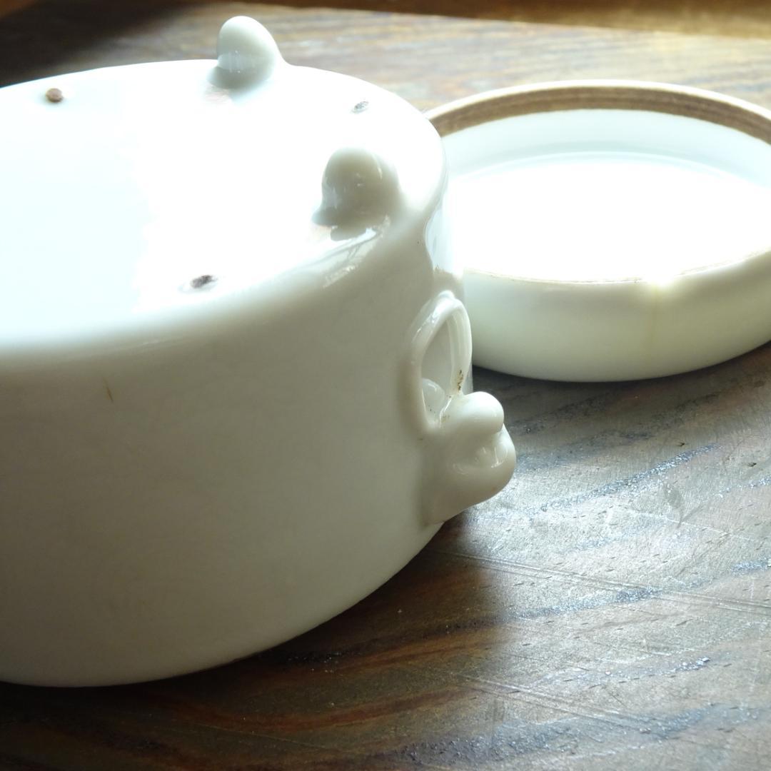 シ*マ様 香合　蓋に欠け有ります　永楽年製　龍模様　香炉　壺　オブジェ　唐物