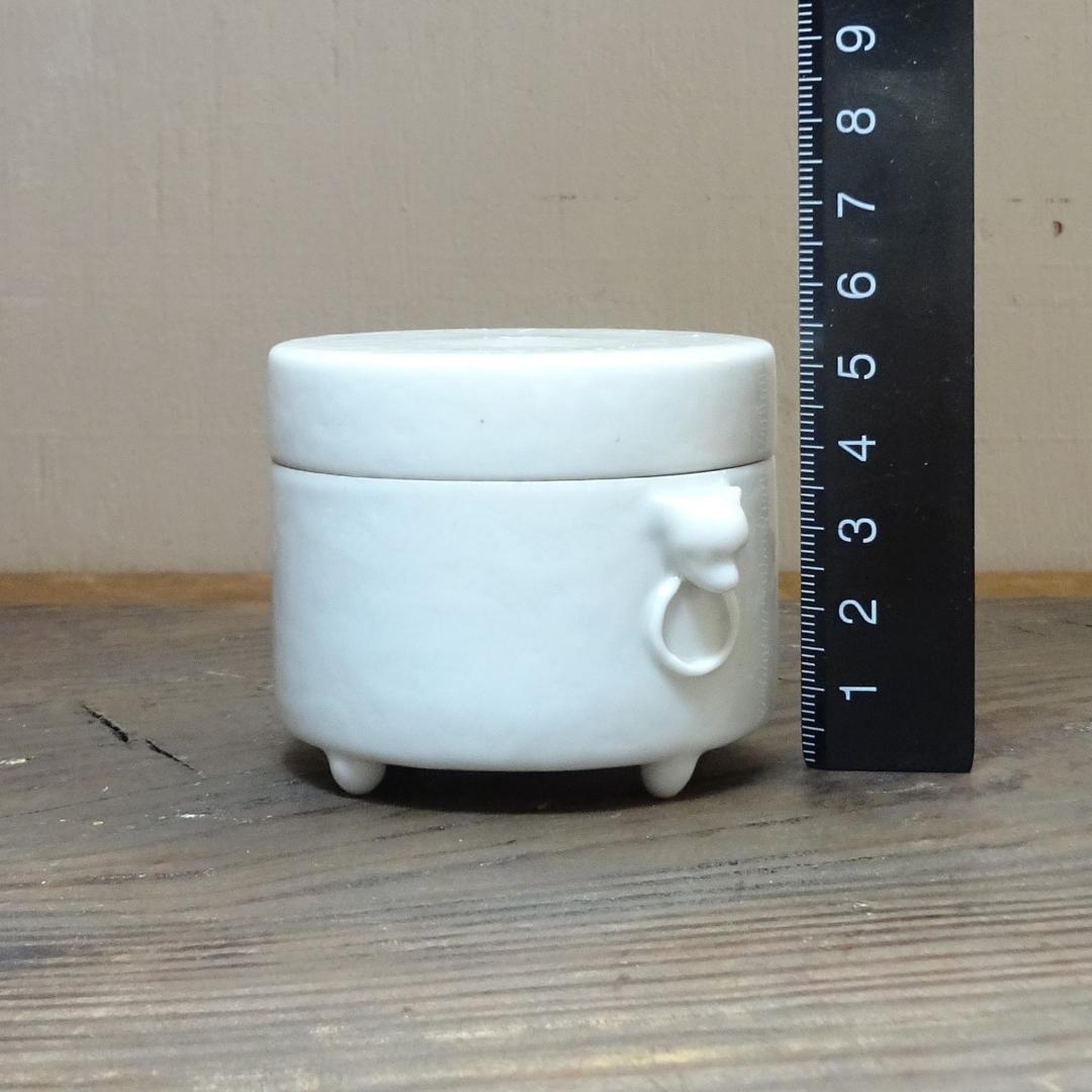 シ*マ様 香合　蓋に欠け有ります　永楽年製　龍模様　香炉　壺　オブジェ　唐物