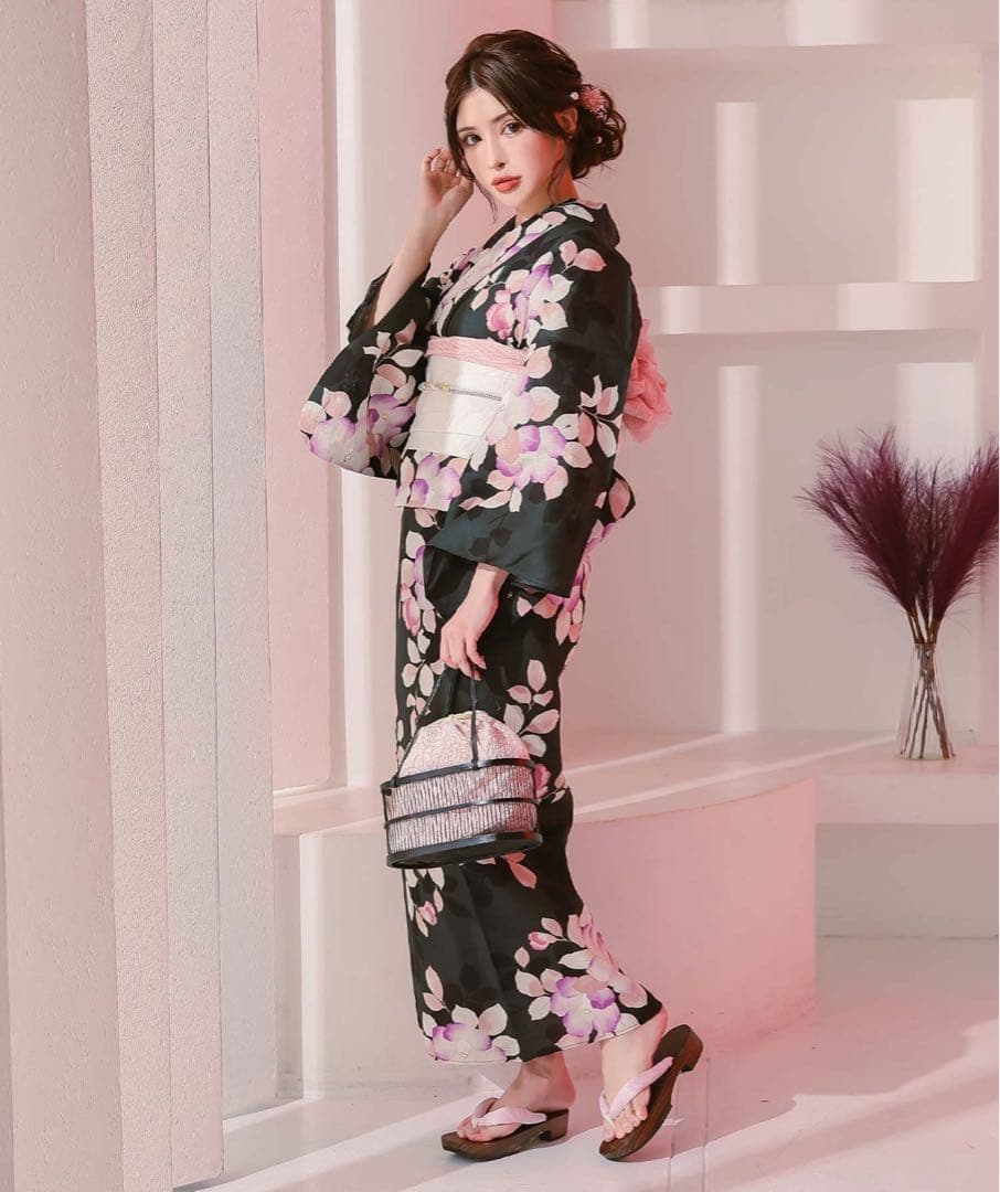 黒緑×ニュアンス椿 ゆかた3点セット (浴衣+平帯or作り帯+下駄)