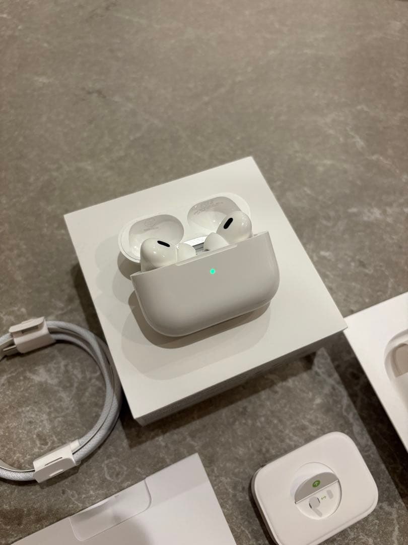 超美品 【限定保証あり】Apple AirPods Pro 第二世代 USB-C