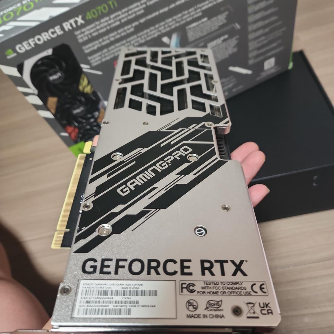 グラフィックボード・グラボ・ビデオカード GeForce RTX 4070 Ti 12GB PALITGAMINGPRO