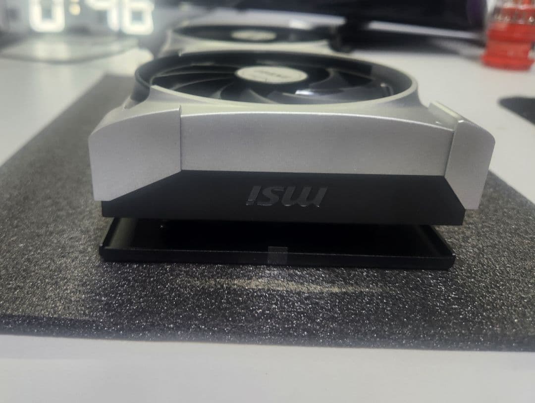 グラフィックボード・グラボ・ビデオカード MSI GEFORCE RTX 5070 VENTUS 2X OC