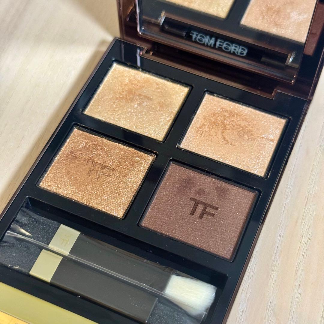 TOM FORD アイカラー クワッド 48 ピーチグラマー