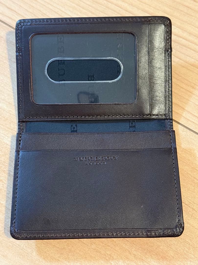 極上美品　バーバリー　カードケース　名刺入れ　ノバチェック