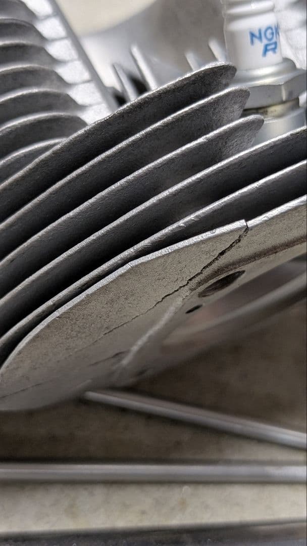 triumph t20 タイガーカブ トライアンフ シリンダーヘッド 欠けあり