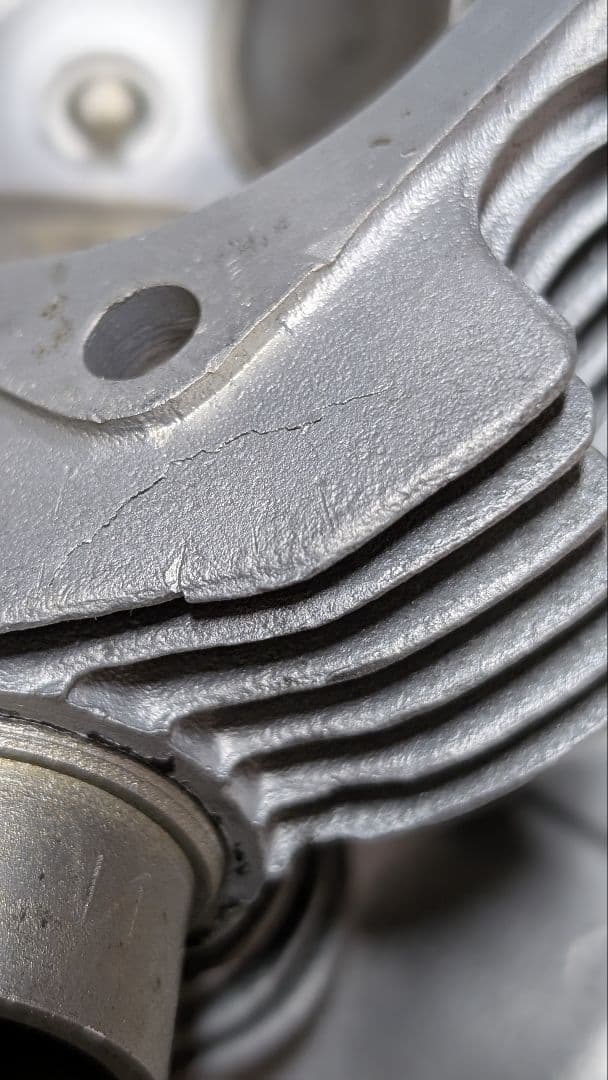 triumph t20 タイガーカブ トライアンフ シリンダーヘッド 欠けあり