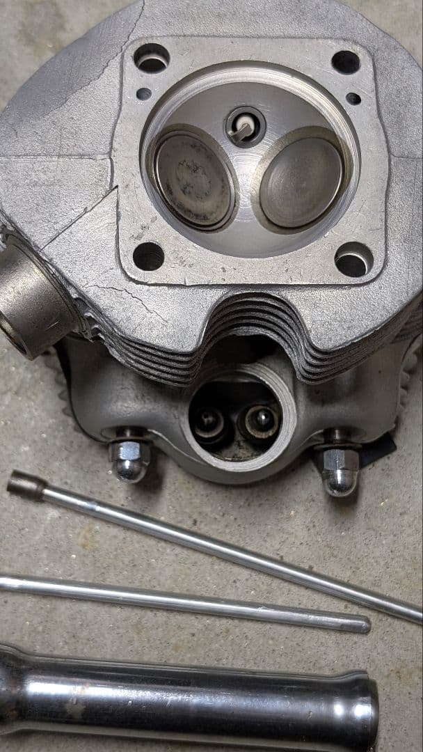 triumph t20 タイガーカブ トライアンフ シリンダーヘッド 欠けあり