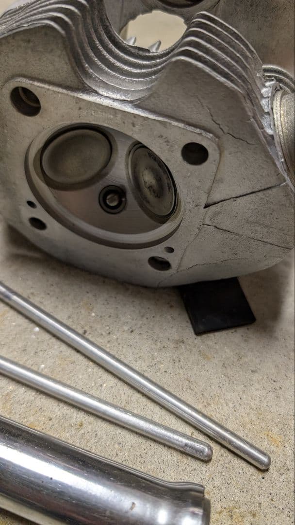 triumph t20 タイガーカブ トライアンフ シリンダーヘッド 欠けあり