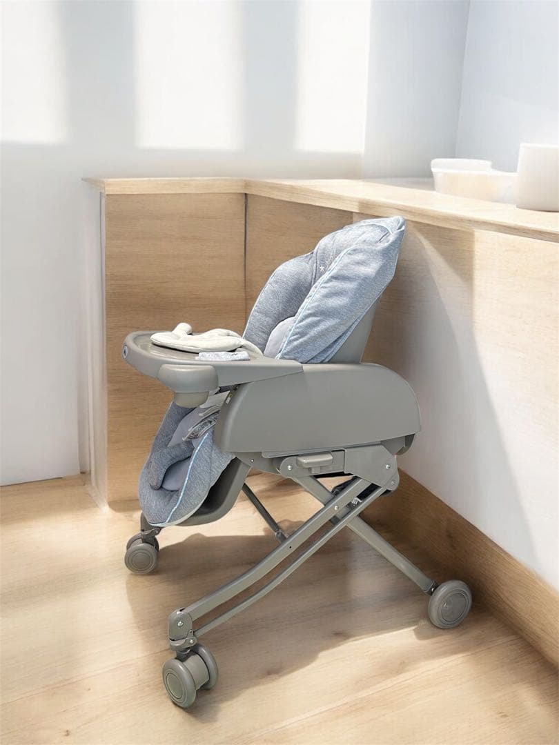 【送料込】　Aprica ユラリズム　スマート　ベビーチェア ハイローチェア