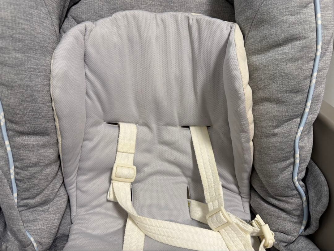 【送料込】　Aprica ユラリズム　スマート　ベビーチェア ハイローチェア