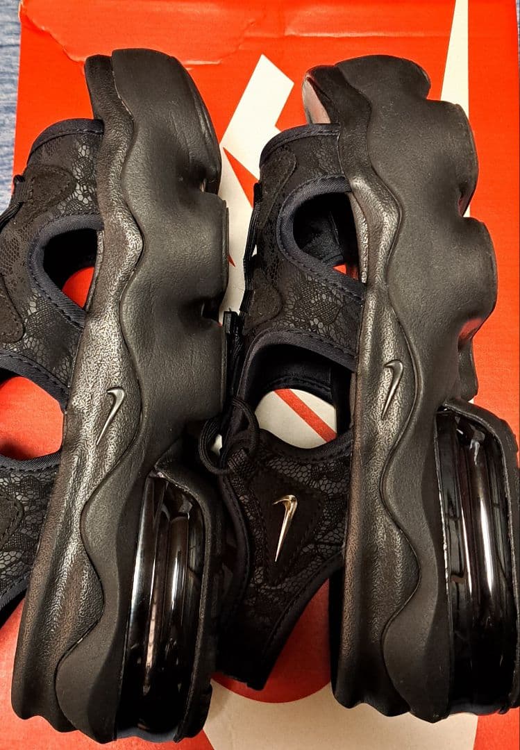 ナイキ エア マックス ココ ウィメンズサンダル　２５cm　SALE