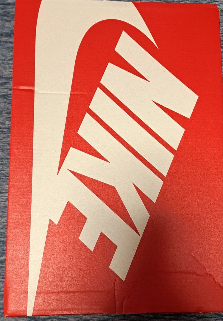 ナイキ エア マックス ココ ウィメンズサンダル　２５cm　SALE