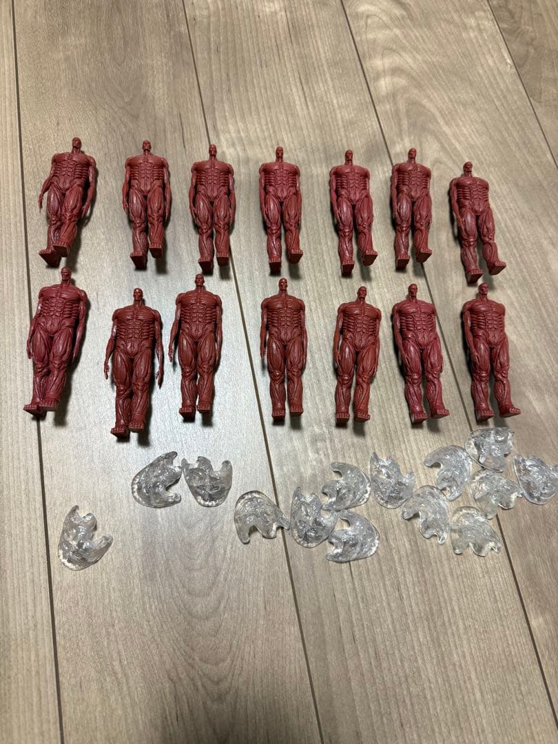 進撃の巨人　地ならし　フィギュア　14体