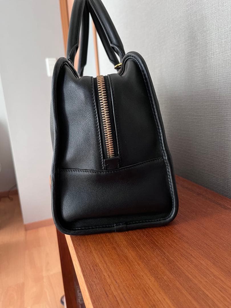 本物　シリアル有　ロエベ　loewe アマソナ　36 ブラック