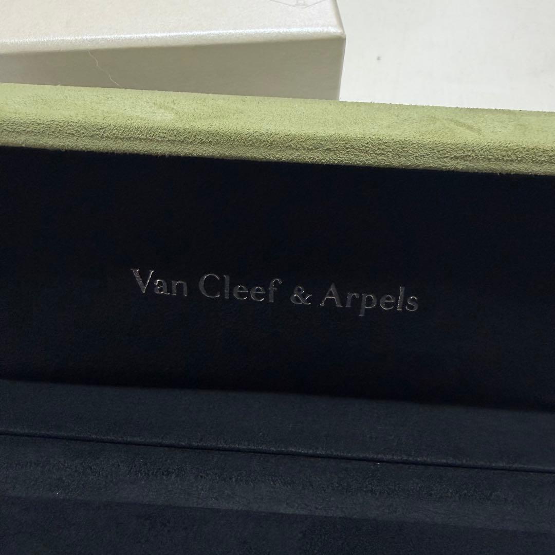 極美品　ヴァンクリーフ&アーぺル　ブレスレットケース　空箱　現行品