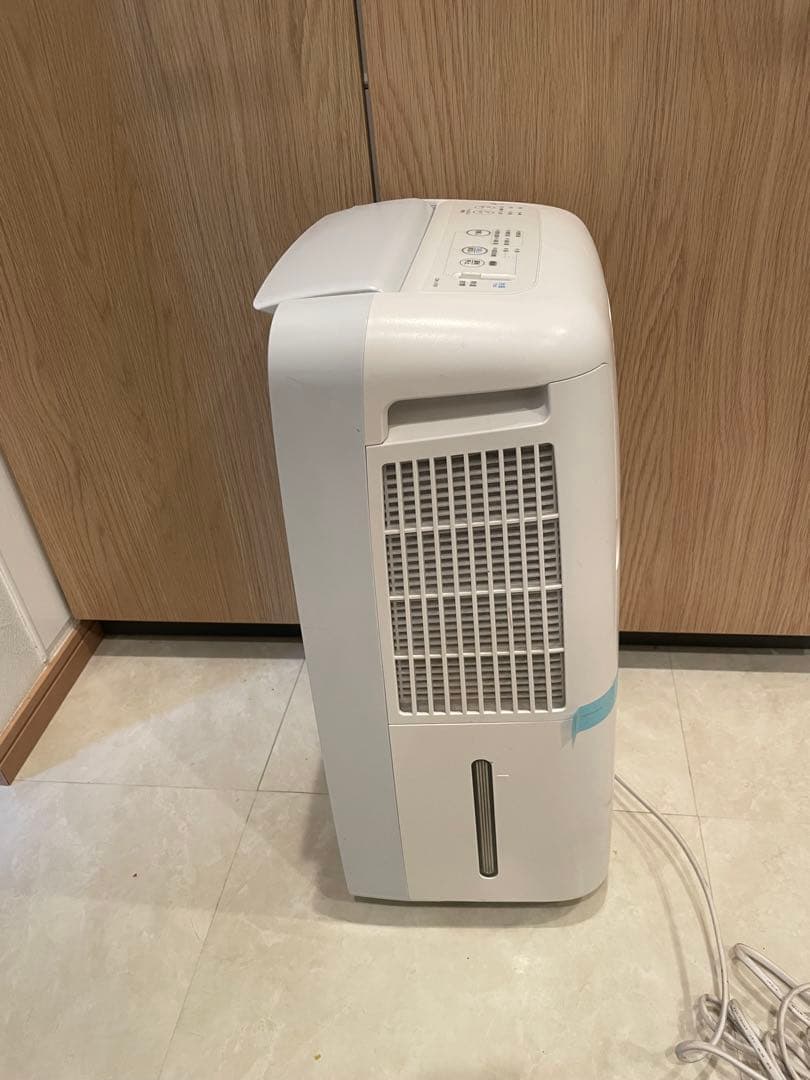 美品　2019年製　SHARP 冷風衣類乾燥除湿機