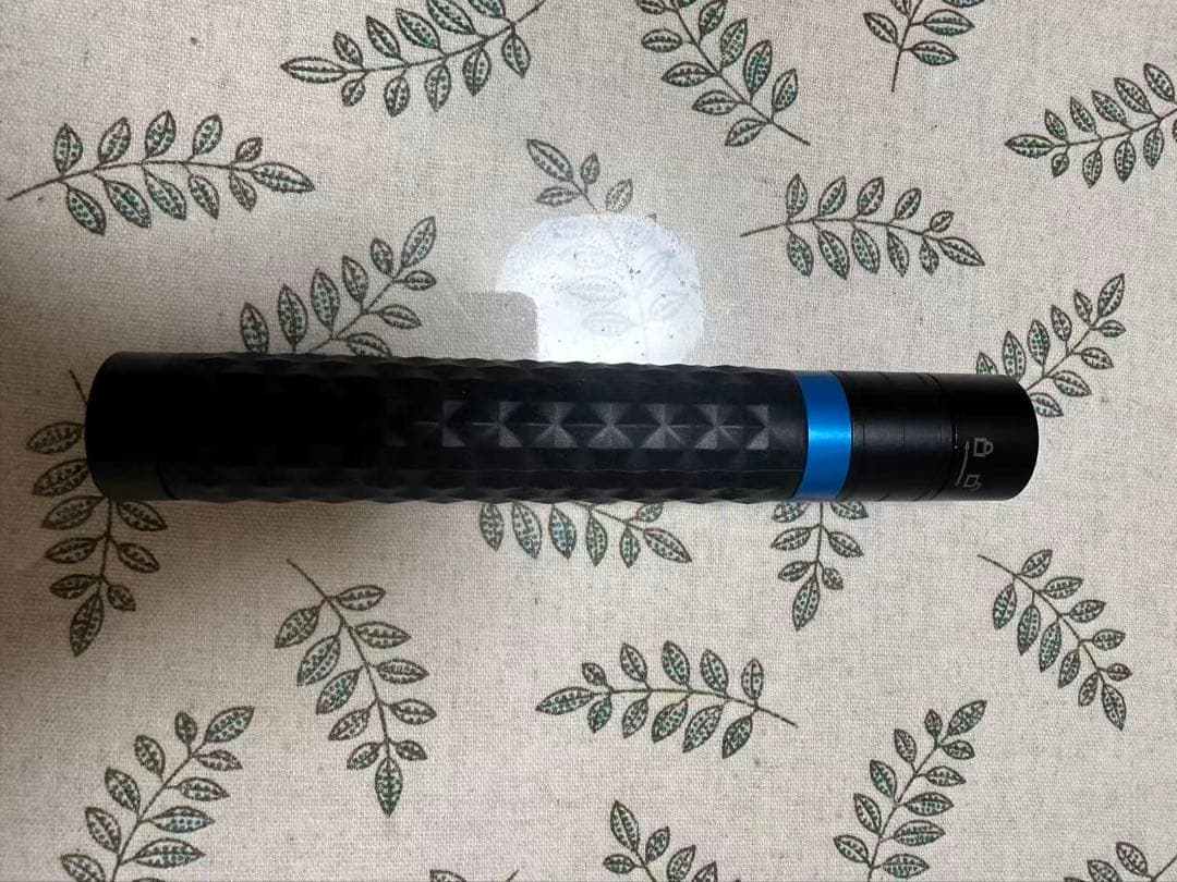 ほぼ新品！DJI OSMO Mobile6自撮り棒 ＋ 延長棒付キ