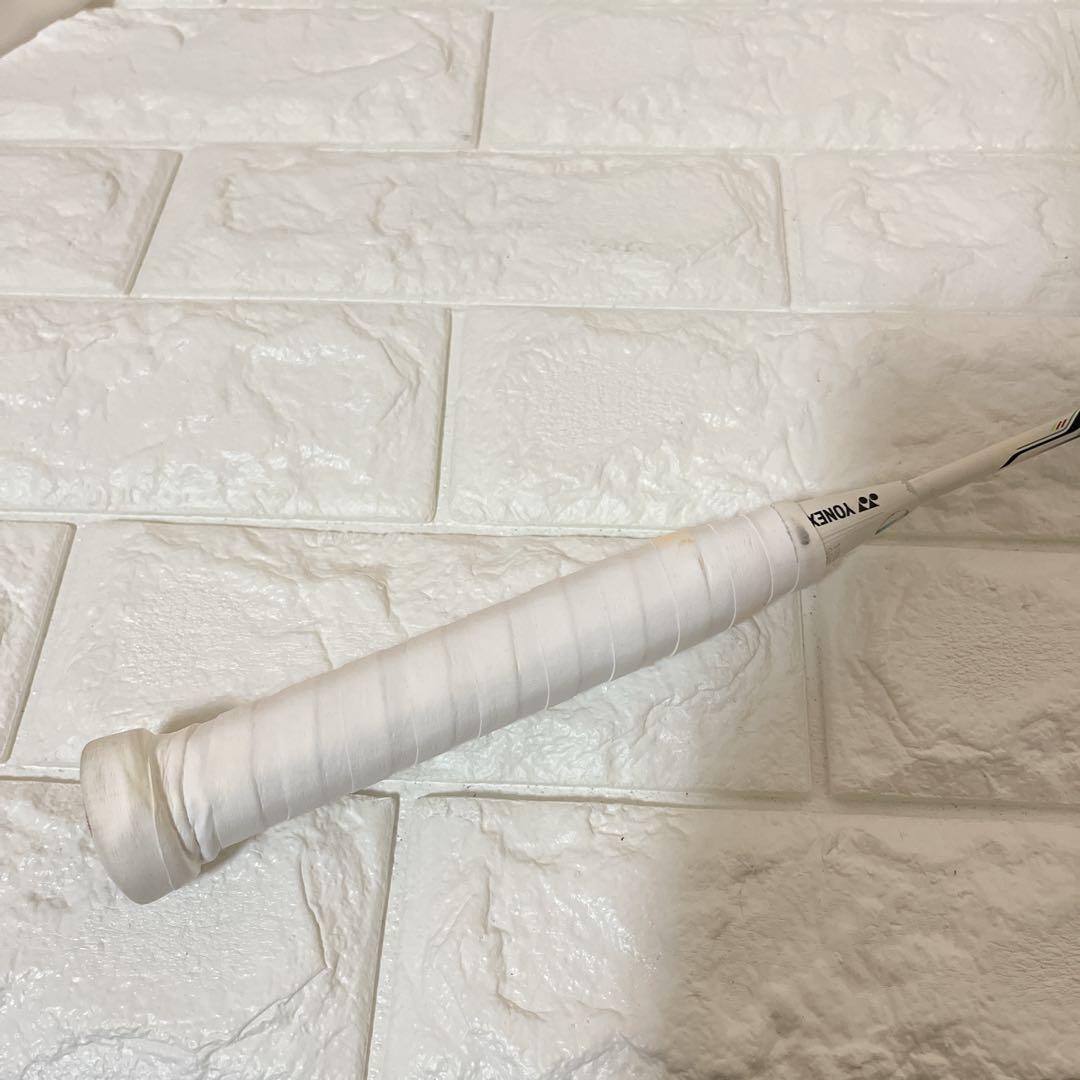 VOLTRIC Z FORCE バドミントンラケット ホワイト/グリーン