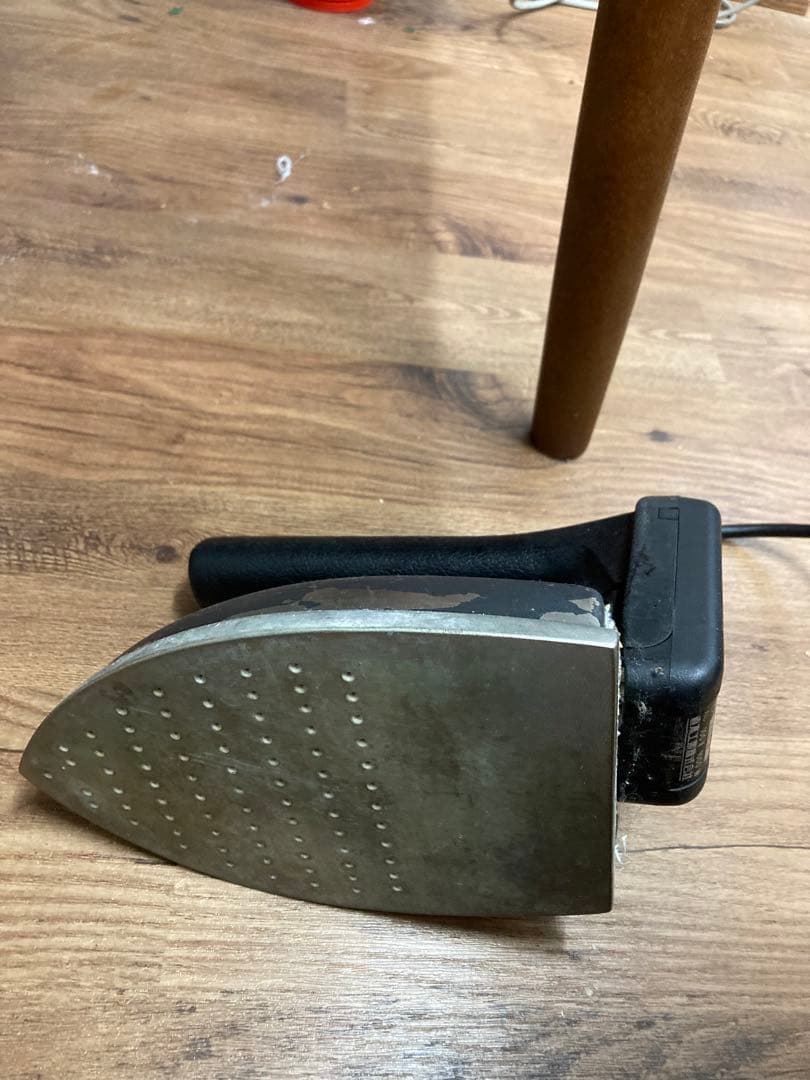 ナオモト　業務用アイロン　ジャンク品