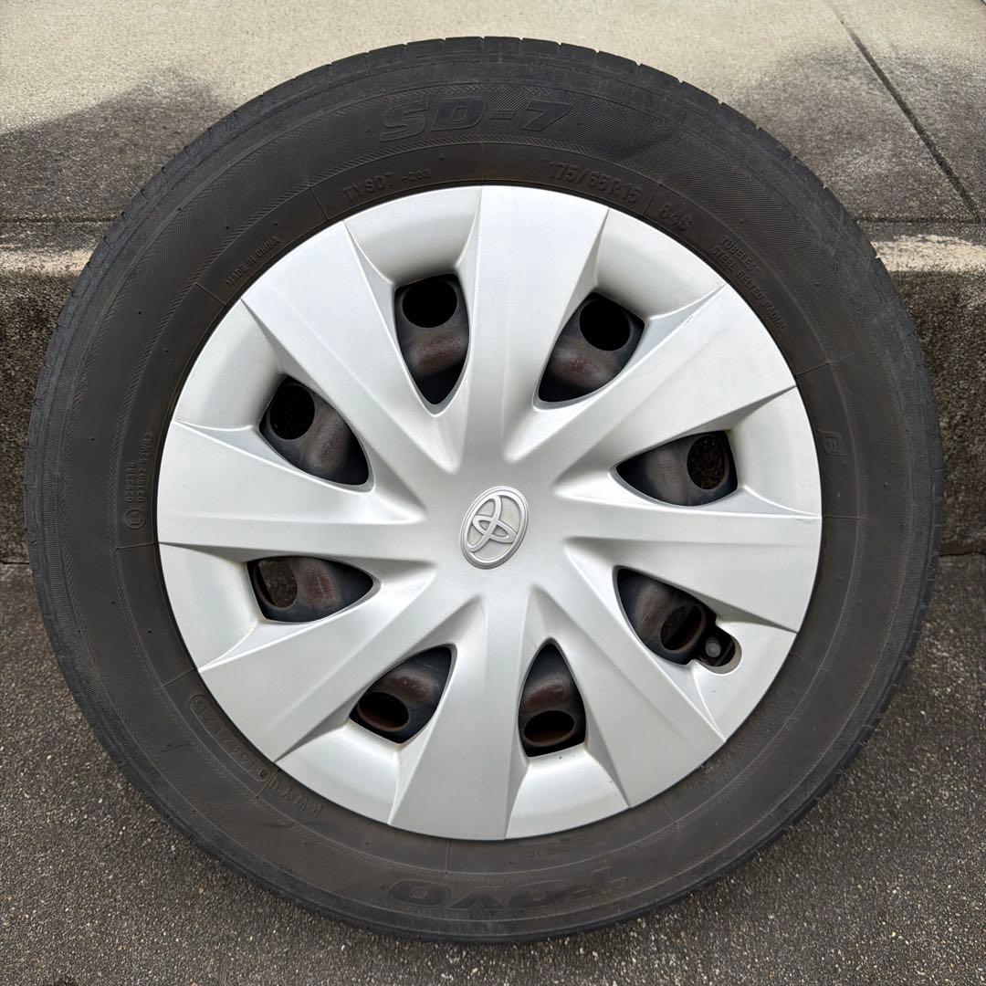 トヨタ純正 175/65R15 スペイド アクア ヴィッツ アクシオ