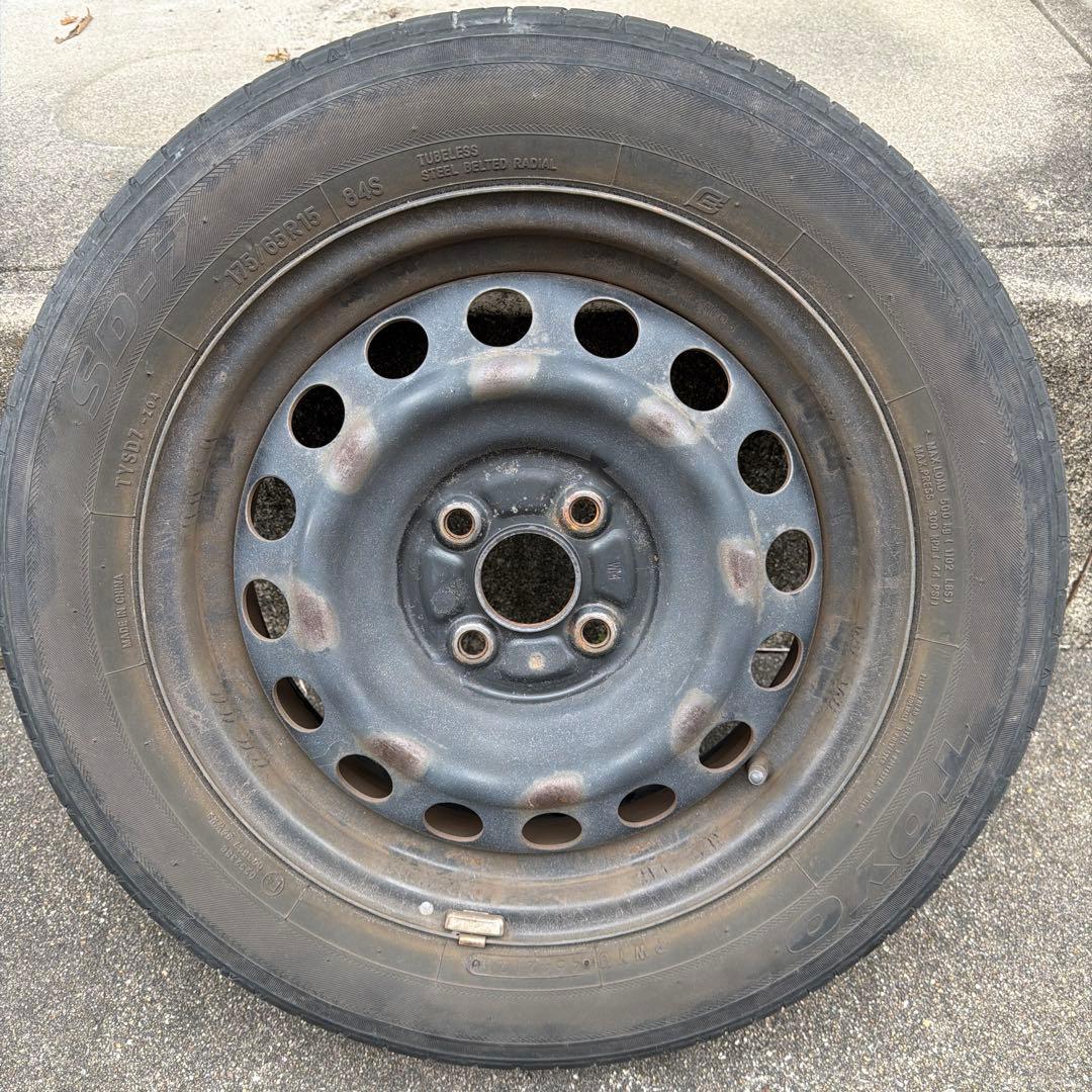 トヨタ純正 175/65R15 スペイド アクア ヴィッツ アクシオ