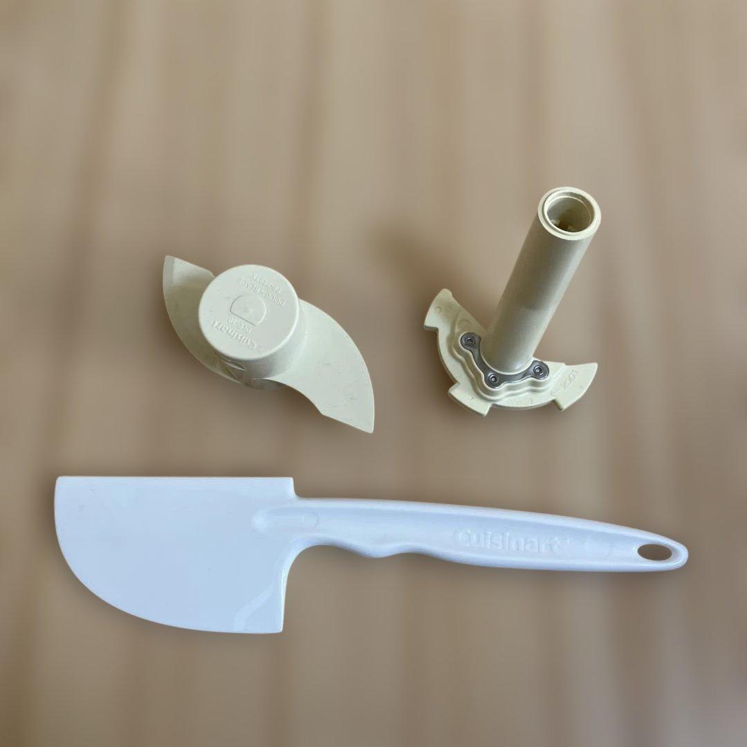 ゴエゴエ 　Cuisinart フードプロセッサー 1.9L