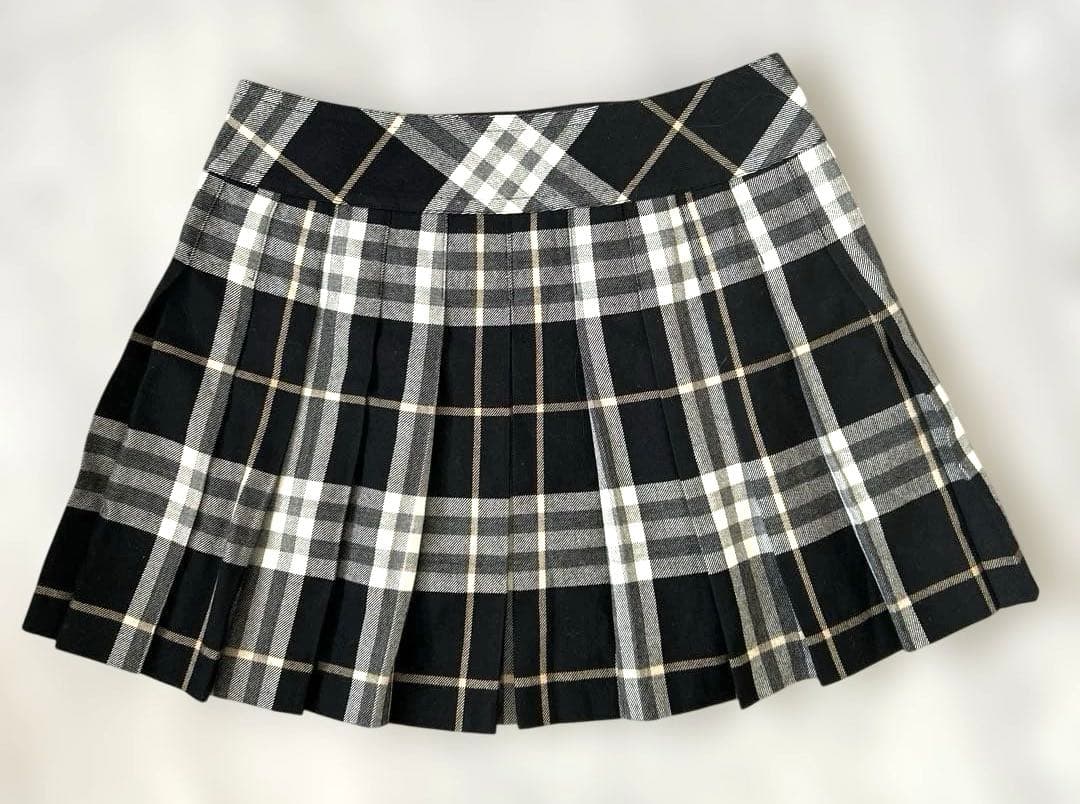 BURBERRY LONDON ブルーレーベルプリーツスカート　ウール100%