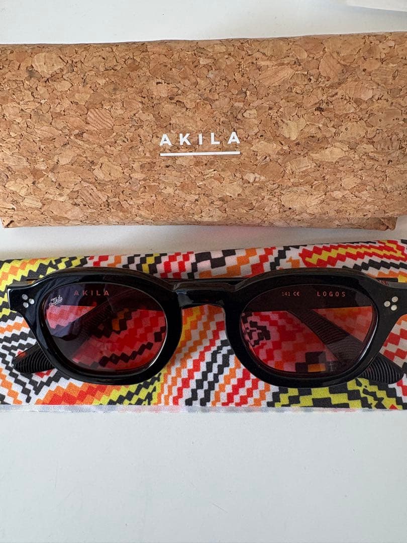 AKILA アキラ　LOGOS サングラス　レッド　赤レンズ