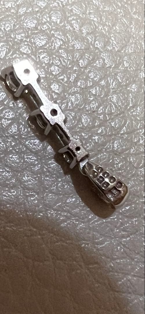 18k WGペンダント直径0.25