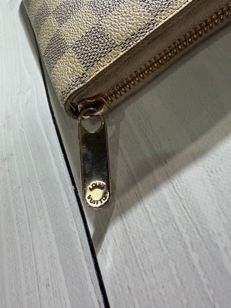 値下げ！ルイヴィトン ダミエアズール ジッピーウォレット N60019