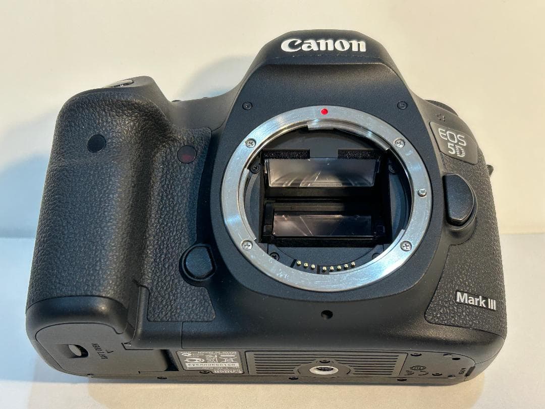 EOS 5D MarkⅢ + バッテリーグリップBGE11