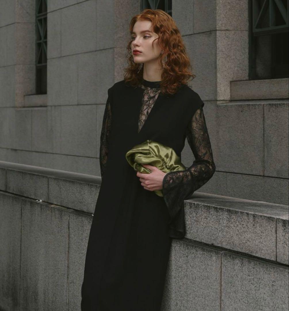 ベルスリーブスリットドレス ブラック