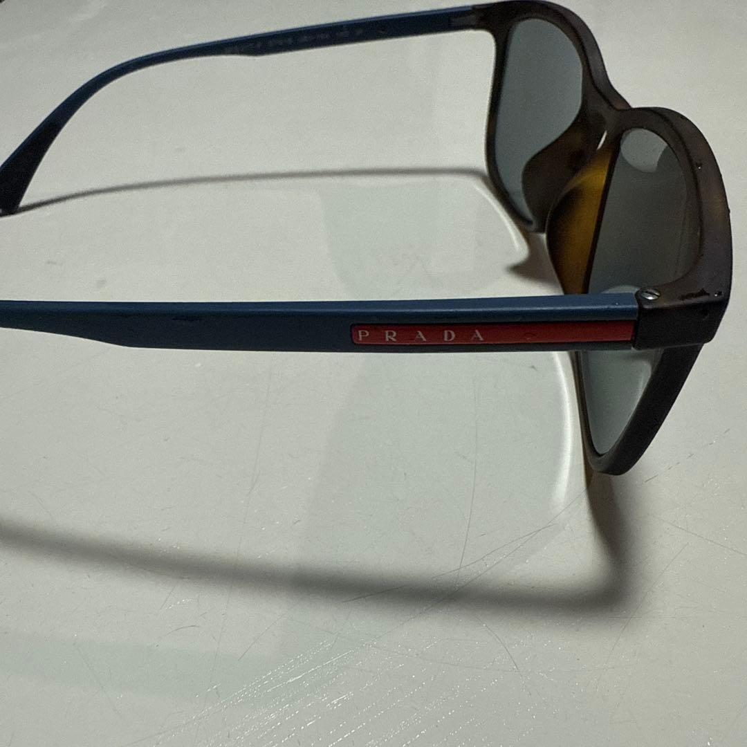 【美品】PRADA プラダ スポーツ サングラス メンズ 黒 × 青 ケース付