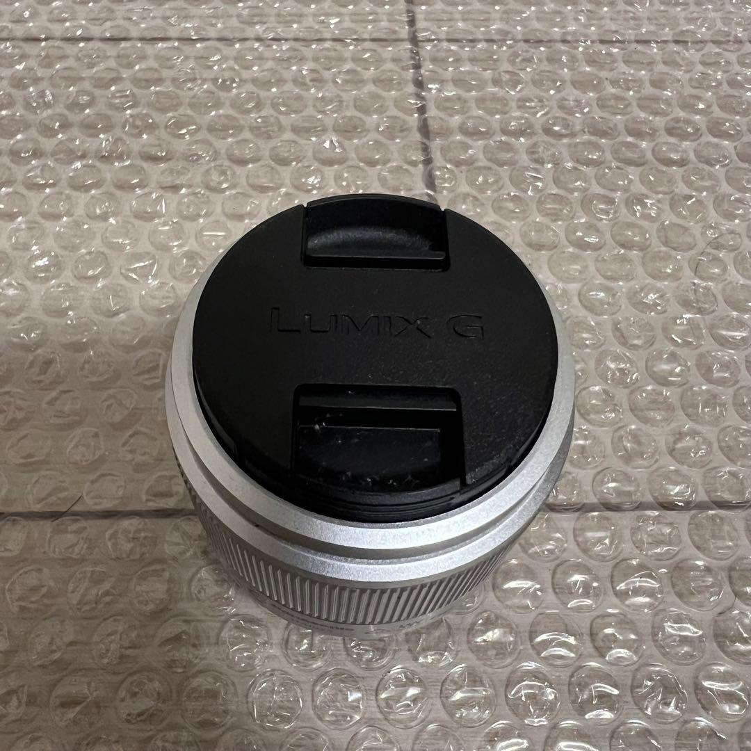 カメラレンズ　Panasonic H-H025