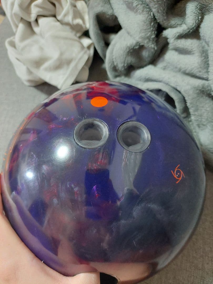 ボウリングボールマーベルAi15ポンド