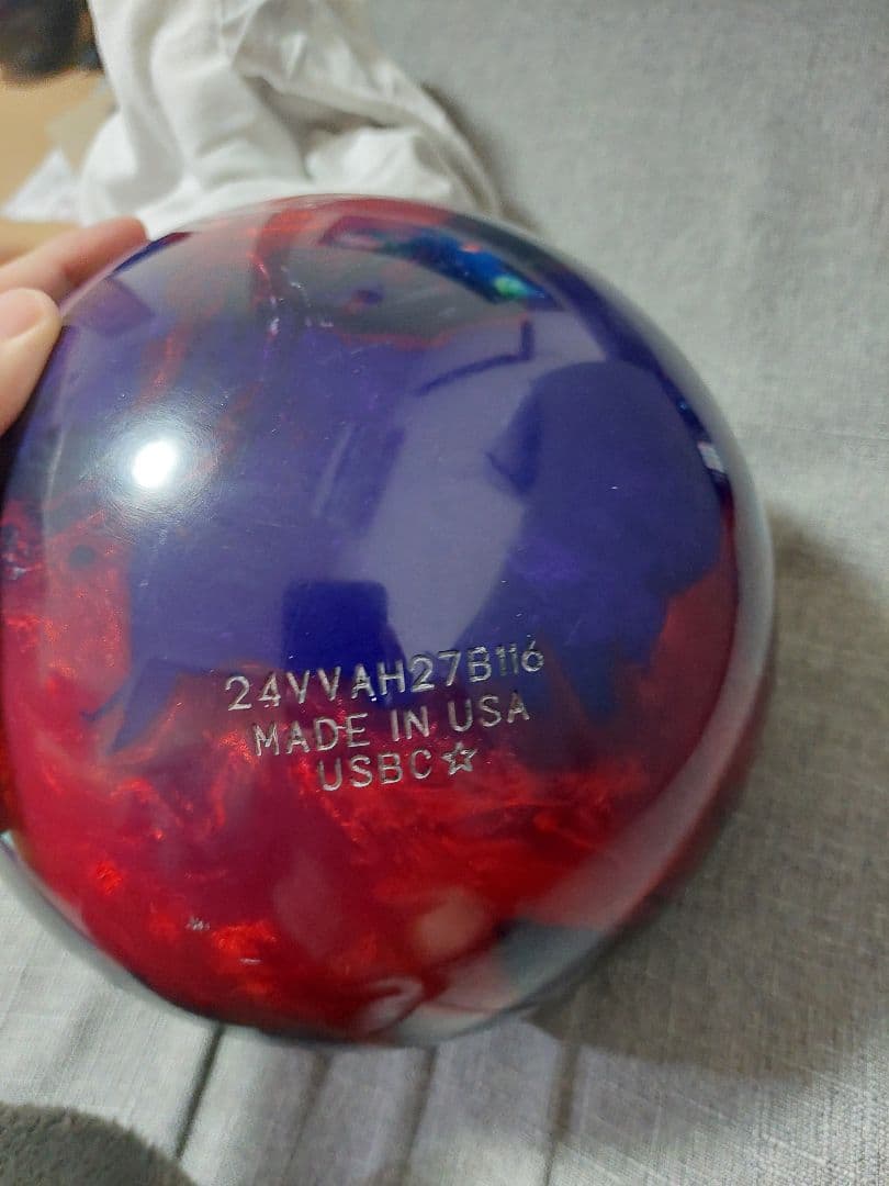 ボウリングボールマーベルAi15ポンド