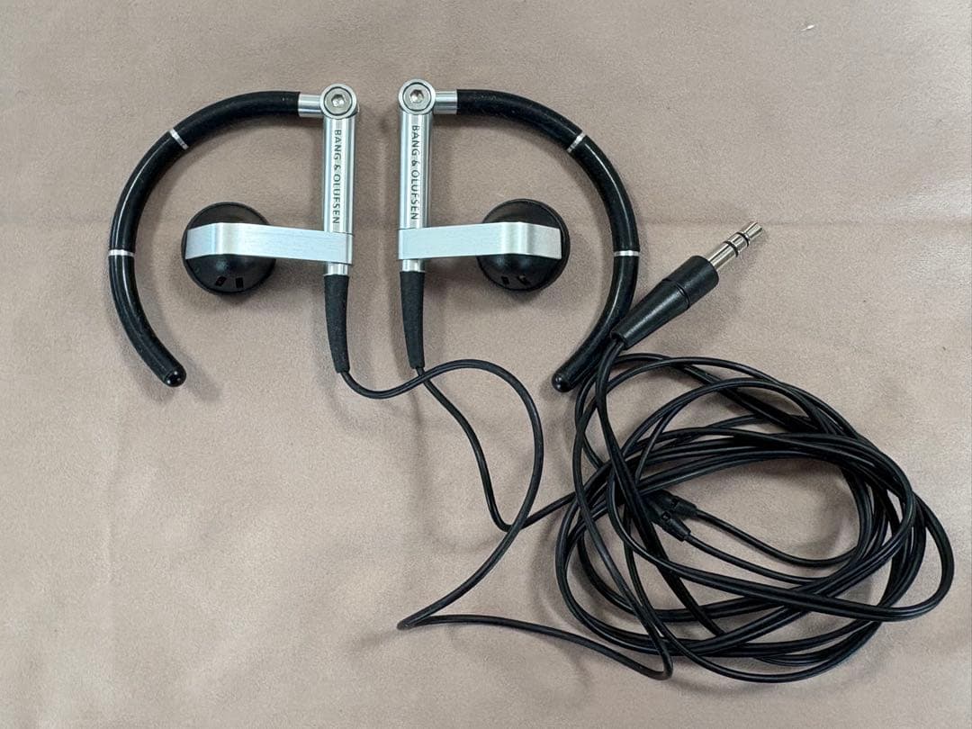 Bang & Olufsen BeoSound 2 プレイヤー＋A8 イヤフォン