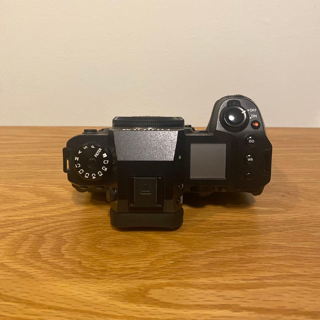 【美品】FUJIFILM X-H2 ボディ バッテリー2個＋チャージャー付き