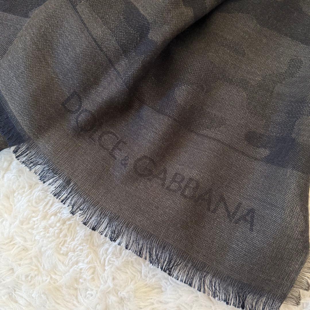 超美品　ドルチェ&ガッバーナ　ストール　イタリア製　モダール　シルク混　ロゴ