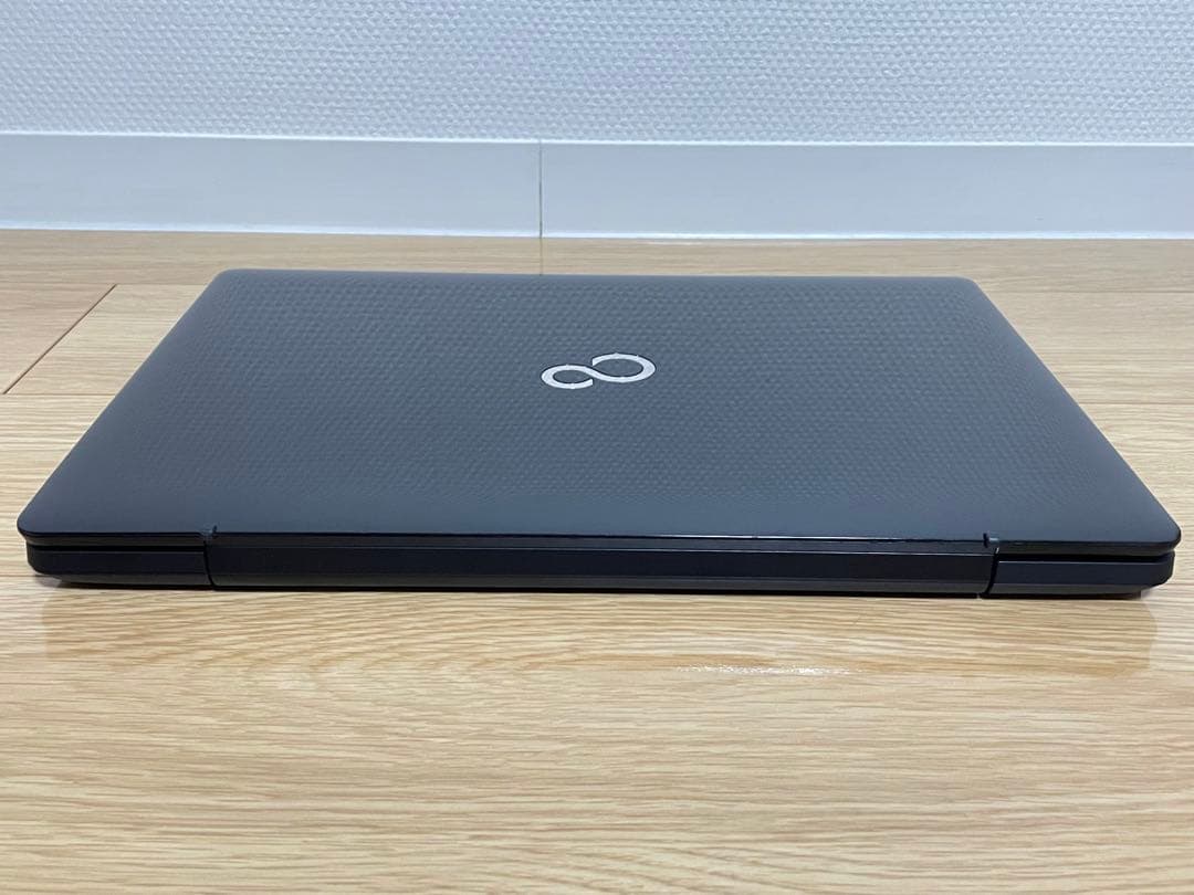 富士通 LIFEBOOK FHD液晶Core i7-7700HQ 1TB