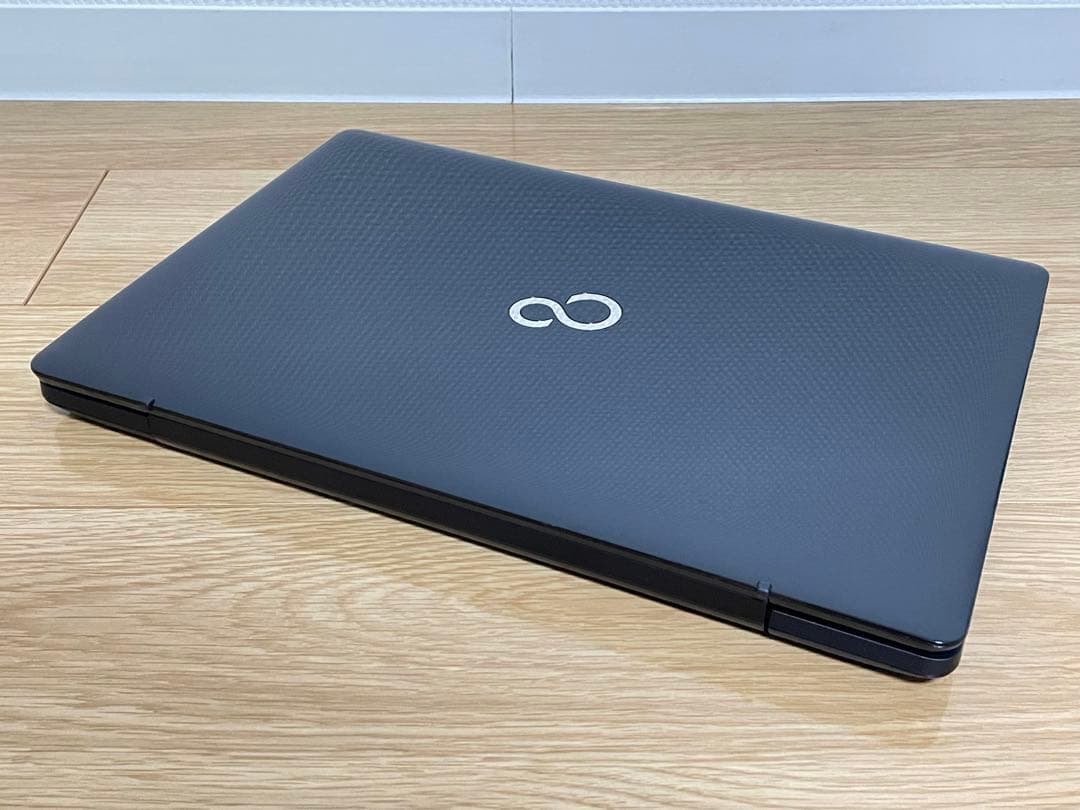 富士通 LIFEBOOK FHD液晶Core i7-7700HQ 1TB