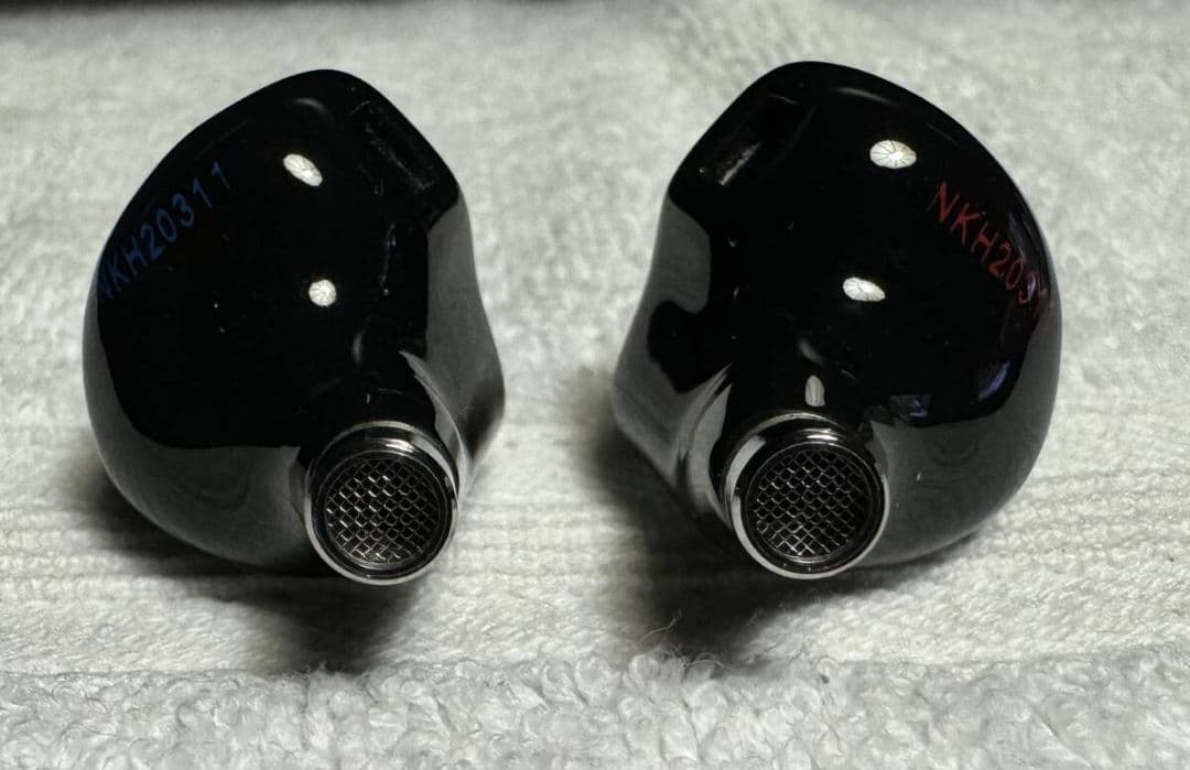 イヤホン Noble Audio Khan