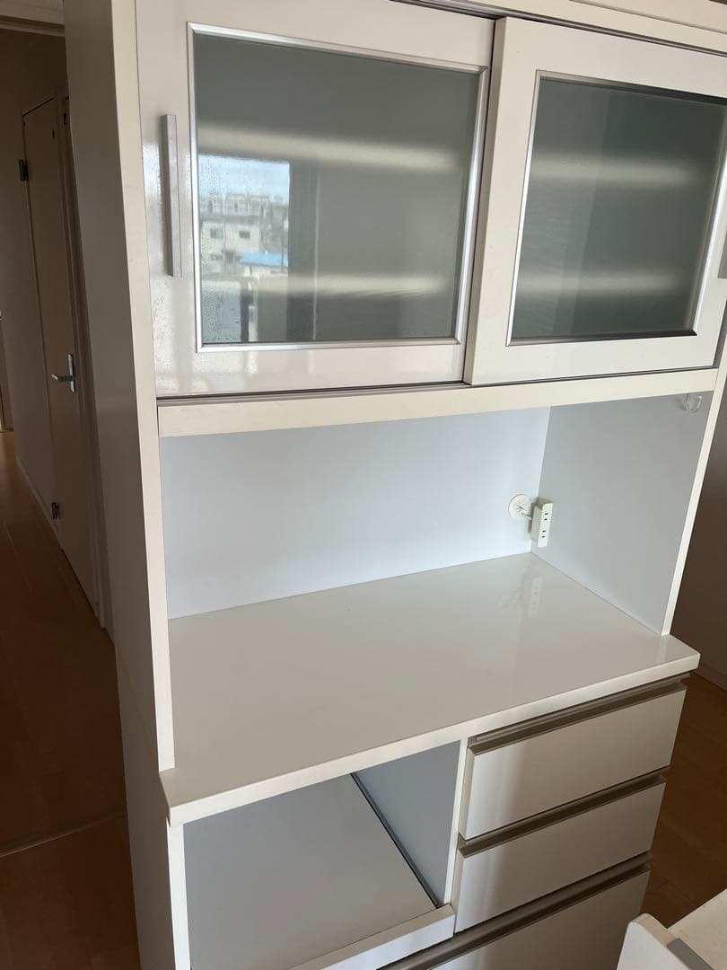 ホワイトキッチン収納 食器棚　かっちゃん