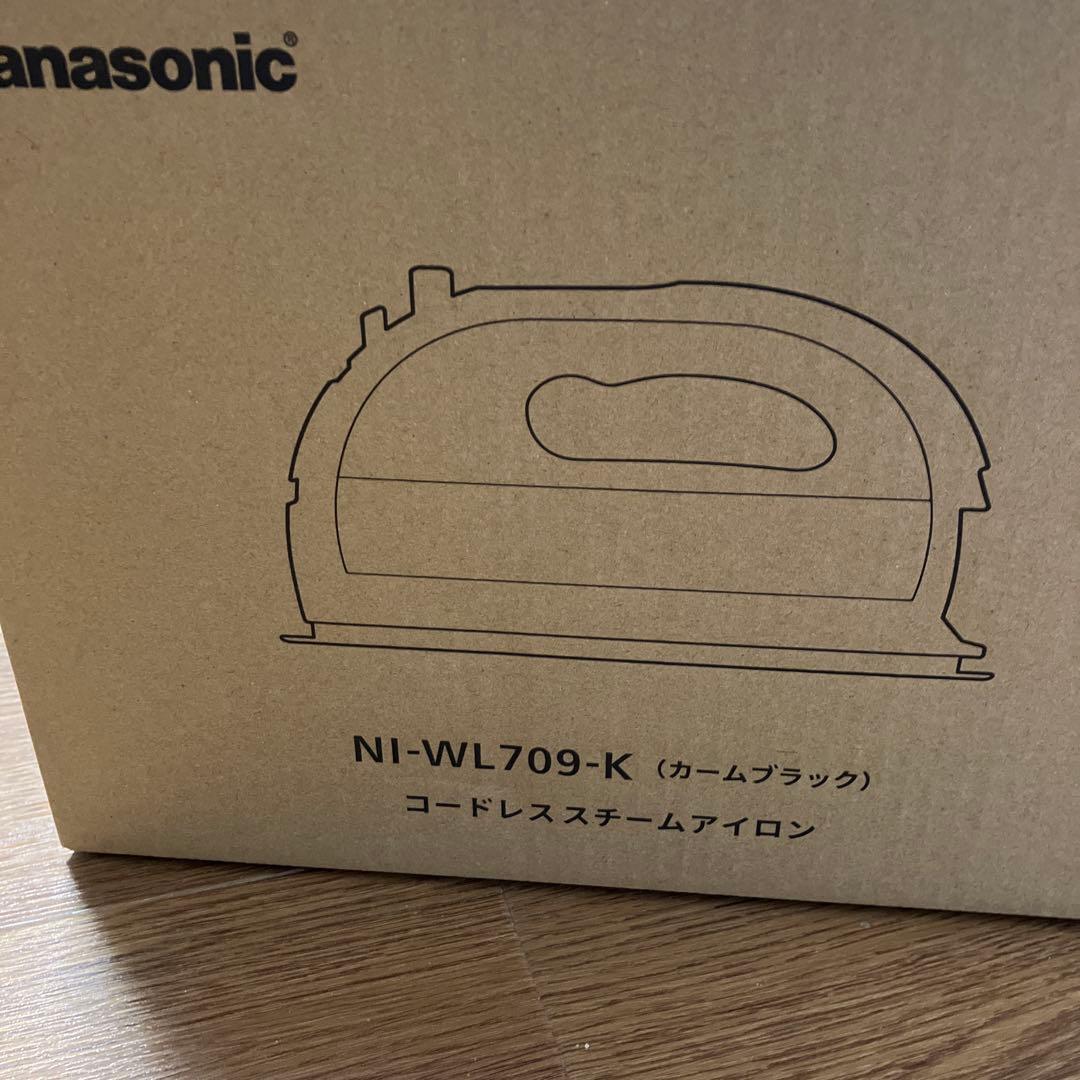 パナソニック NI-WL709-K コードレススチームアイロン カームブラック