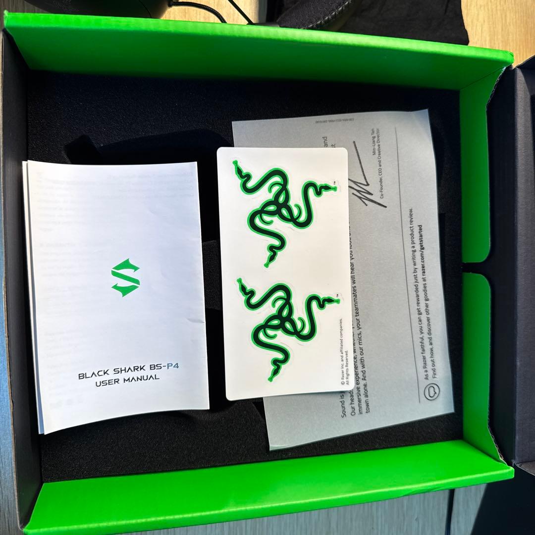 【極美品・動作確認済】Razer BLACKSHARK V2 PRO