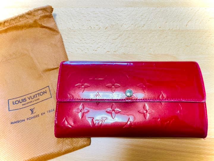 ルイヴィトン 長財布 ヴェルニ