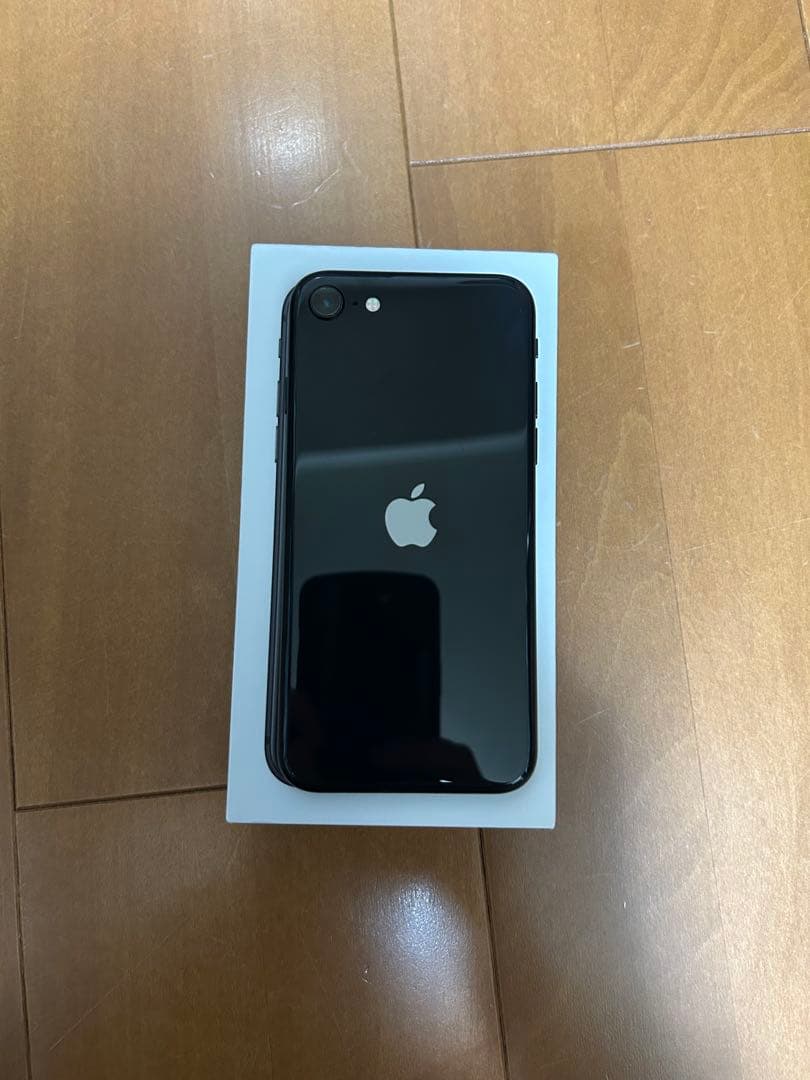 スマートフォン本体 iPhone se2
