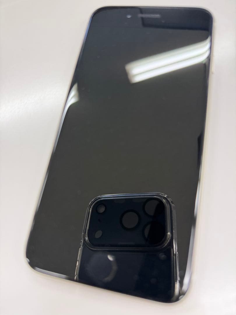 新品　iPhone SE 第3世代 スターライト　SIMフリーバッテリー100%