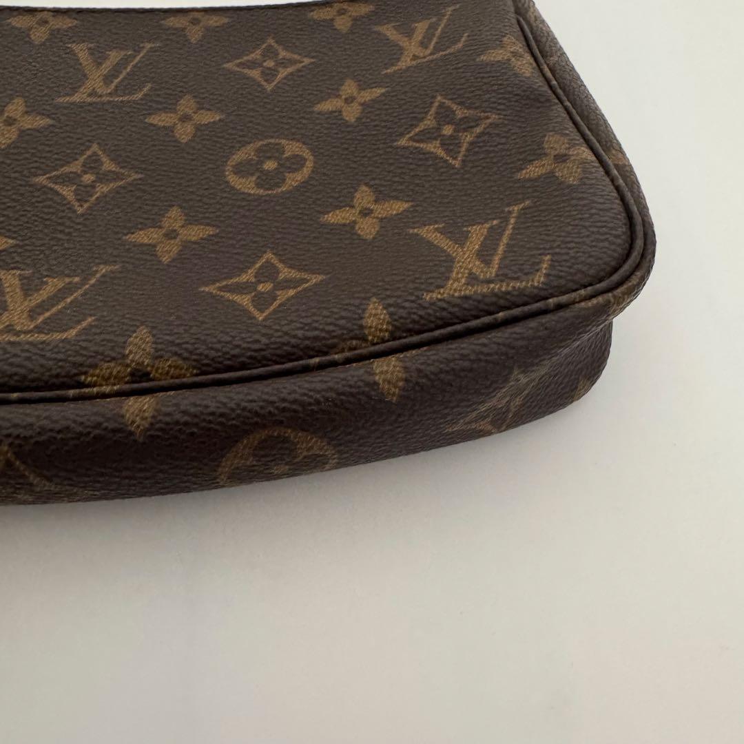 LOUIS VUITTON ポシェットアクセソワール